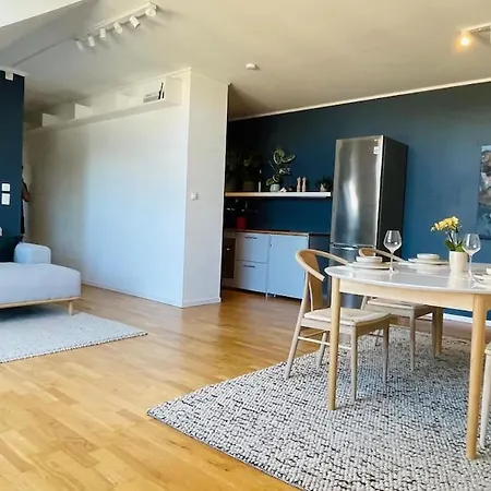 Penthouse Balcony,parking And 2 Bedrooms