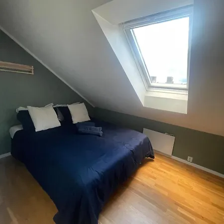 Penthouse Balcony,parking And 2 Bedrooms Apartment