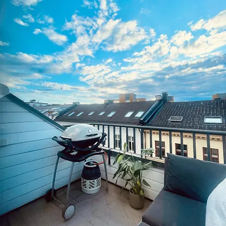 Penthouse Balcony,parking And 2 Bedrooms Apartment *