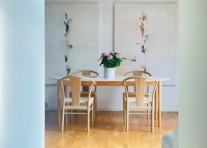 Апартаменты Penthouse Balcony,parking And 2 Bedrooms