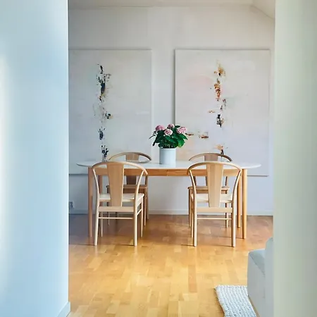 아파트 Penthouse Balcony,parking And 2 Bedrooms