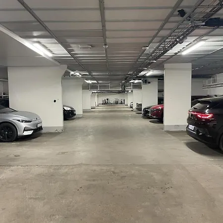 Penthouse Balcony,parking And 2 Bedrooms 오슬로